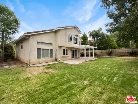 21859 Oliva Ct, Santa Clarita, CA 91350 photo 5