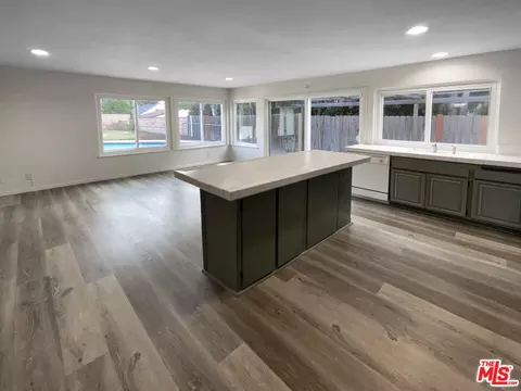 Living - 1860 Denham Ct, Simi Valley, CA 93065 photo 3 of 5