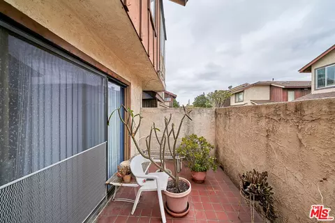 Exterior - 8043 70th St, Paramount, CA 90723 photo 5 of 8