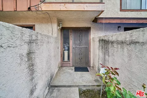 Exterior - 8043 70th St, Paramount, CA 90723 photo 3 of 8