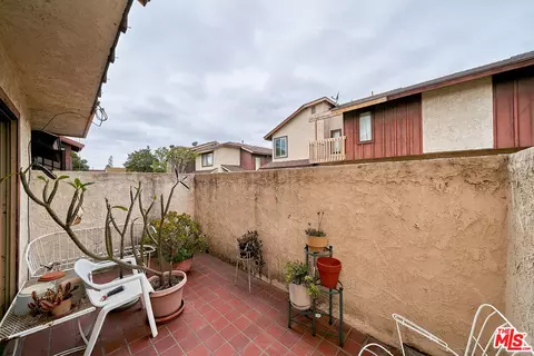 Exterior - 8043 70th St, Paramount, CA 90723 photo 4 of 8