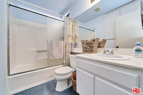 Bath - 8043 70th St, Paramount, CA 90723 photo 3 of 4