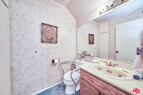 Bath - 8043 70th St, Paramount, CA 90723 photo 1 of 4