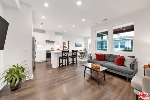 1178 Epic, Irvine, CA 92618 photo 3