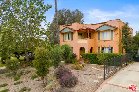 1423 Nadeau Dr, Los Angeles, CA 90019