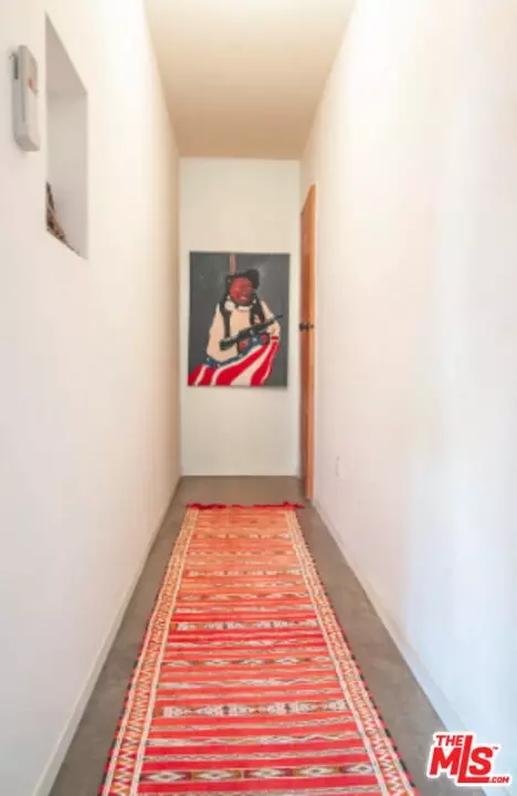 Entry Way - 665 Cherokee Trl, Yucca Valley, CA 92284 photo 2 of 2