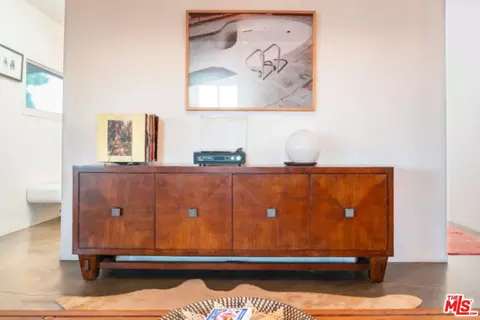 Entry Way - 665 Cherokee Trl, Yucca Valley, CA 92284 photo 1 of 2