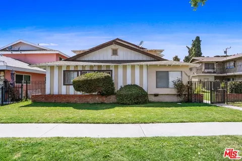 15803 Passage Ave, Paramount, CA 90723 photo 2