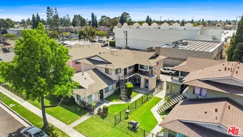 15803 Passage Ave, Paramount, CA 90723 photo 8