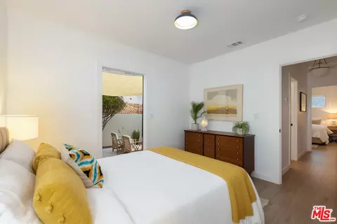 2536 Devonshire Ln, Altadena, CA 91001 photo 19