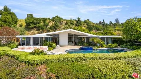 550 Haynes Ave, Beverly Hills, CA 90210