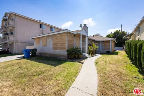 8931 Ramsgate Ave, Los Angeles, CA 90045