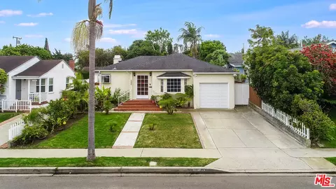 1420 21st St, Manhattan Beach, CA 90266