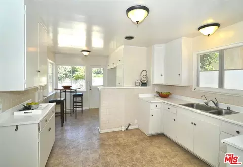 1220 Brookmere Rd, Pasadena, CA 91105 photo 5