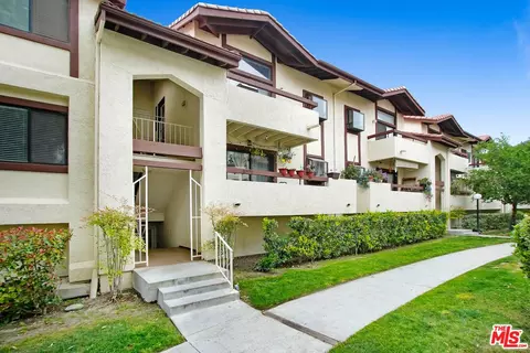 18168 Sundowner Way #1021, Canyon Country, CA 91387