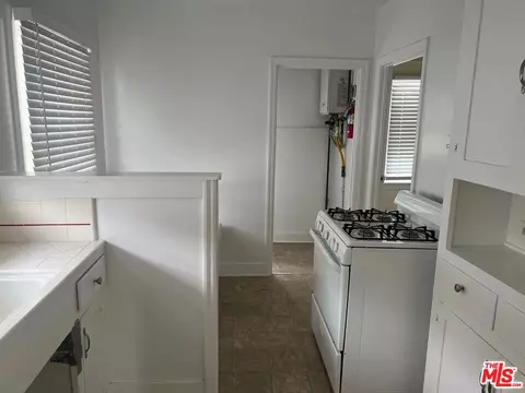 102 N Broadway, Redondo Beach, CA 90277 photo 13