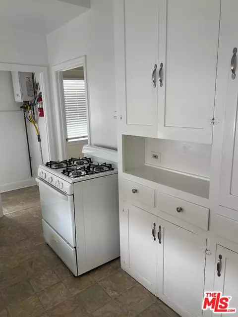 102 N Broadway, Redondo Beach, CA 90277 photo 15