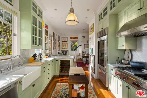 704 Superba Ave, Venice, CA 90291 photo 17