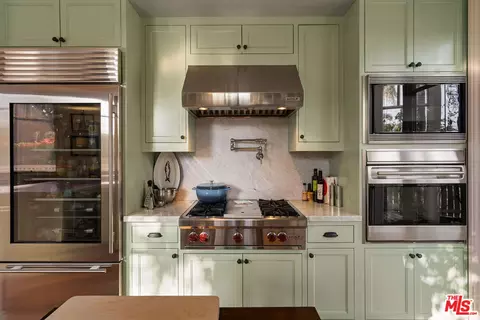 704 Superba Ave, Venice, CA 90291 photo 13