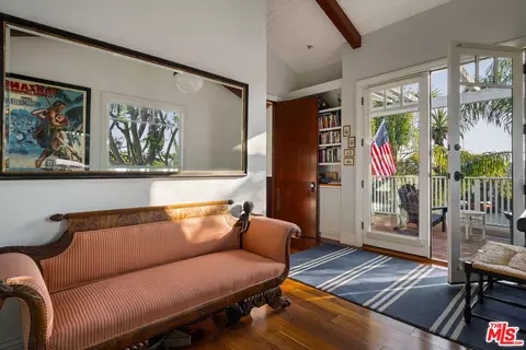 704 Superba Ave, Venice, CA 90291 photo 32