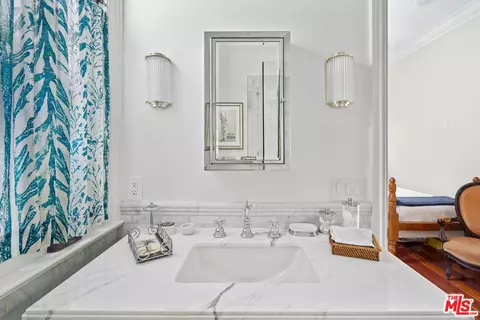 704 Superba Ave, Venice, CA 90291 photo 27