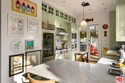 704 Superba Ave, Venice, CA 90291 photo 11