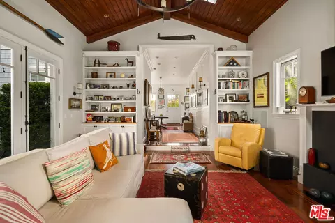 704 Superba Ave, Venice, CA 90291 photo 22
