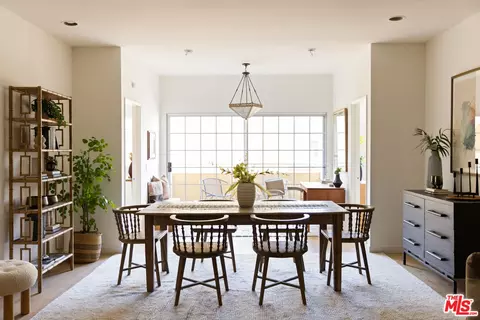 1064 S Shenandoah St #202, Los Angeles, CA 90035
