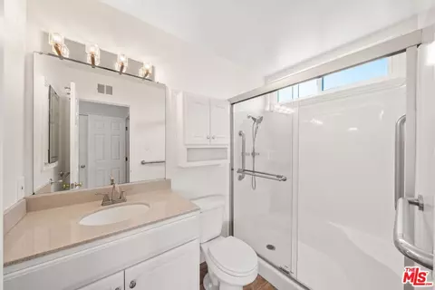 Bath - 2507 Graystone Pl, Simi Valley, CA 93065 photo 1 of 2