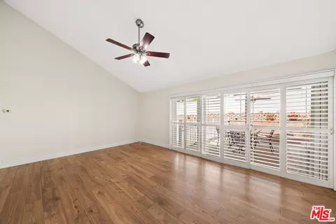 Living - 2507 Graystone Pl, Simi Valley, CA 93065 photo 8 of 9