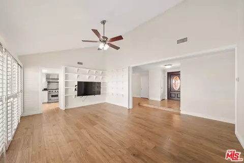 Living - 2507 Graystone Pl, Simi Valley, CA 93065 photo 7 of 9