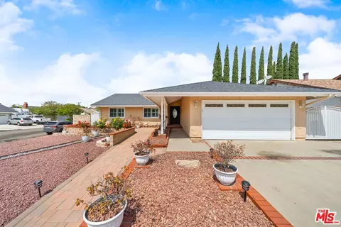 Exterior - 2507 Graystone Pl, Simi Valley, CA 93065 photo 5 of 7