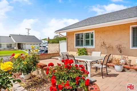 Exterior - 2507 Graystone Pl, Simi Valley, CA 93065 photo 6 of 7