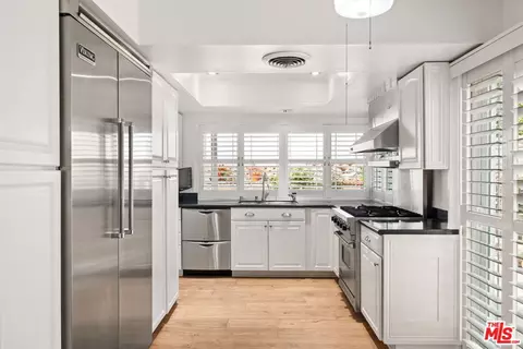 Kitchen - 2507 Graystone Pl, Simi Valley, CA 93065 photo 2 of 3