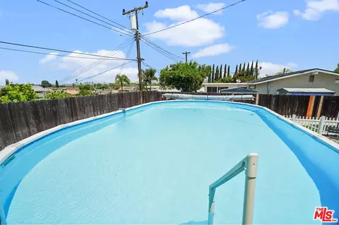Exterior - 1043 Appleton Rd, Simi Valley, CA 93065 photo 12 of 14