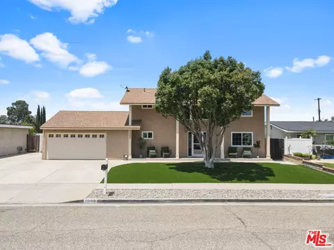 Exterior - 1043 Appleton Rd, Simi Valley, CA 93065 photo 1 of 14
