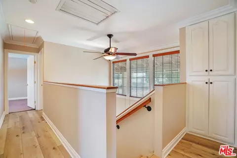 Entry Way - 1043 Appleton Rd, Simi Valley, CA 93065 photo 2 of 2
