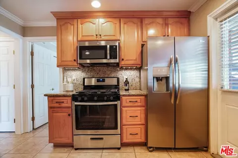 Kitchen - 1043 Appleton Rd, Simi Valley, CA 93065 photo 3 of 3