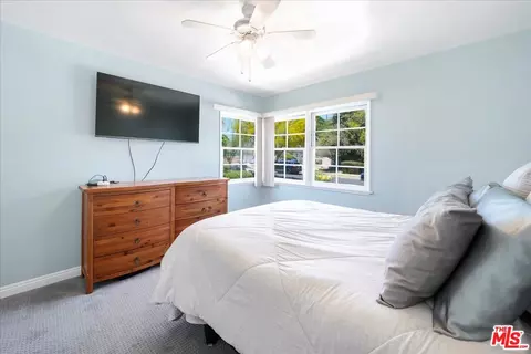 8915 Eames Ave, Northridge, CA 91324 photo 9
