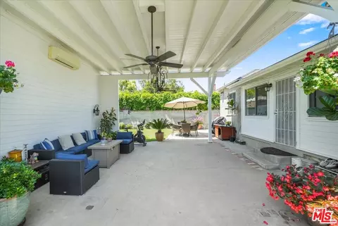 8915 Eames Ave, Northridge, CA 91324 photo 17