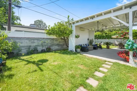 8915 Eames Ave, Northridge, CA 91324 photo 16