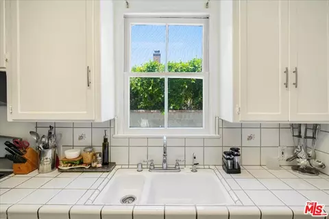 8915 Eames Ave, Northridge, CA 91324 photo 6