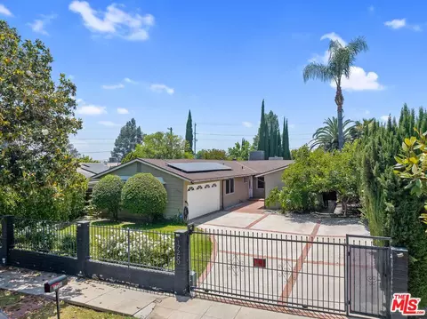 17260 Lahey St, Granada Hills, CA 91344
