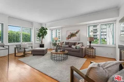 10520 Wilshire Blvd #308, Los Angeles, CA 90024