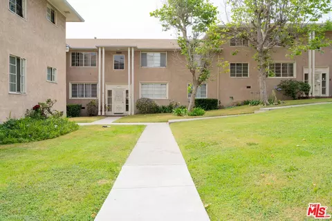 4072 Hillcrest Dr #B, Los Angeles, CA 90008