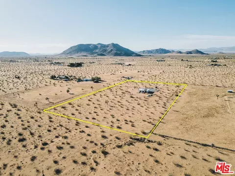Other - 60277 Stearman Rd, Landers, CA 92285 photo 6 of 14