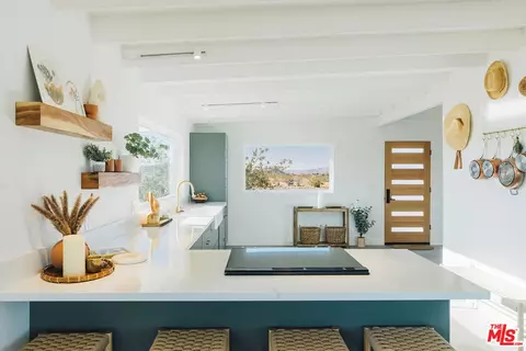 Kitchen - 60277 Stearman Rd, Landers, CA 92285 photo 6 of 11