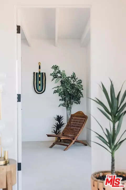 Entry Way - 60277 Stearman Rd, Landers, CA 92285 photo 2 of 2