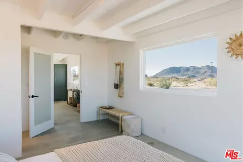 Bedroom - 60277 Stearman Rd, Landers, CA 92285 photo 9 of 10