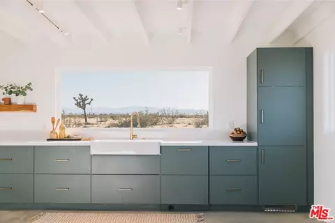 Kitchen - 60277 Stearman Rd, Landers, CA 92285 photo 8 of 11